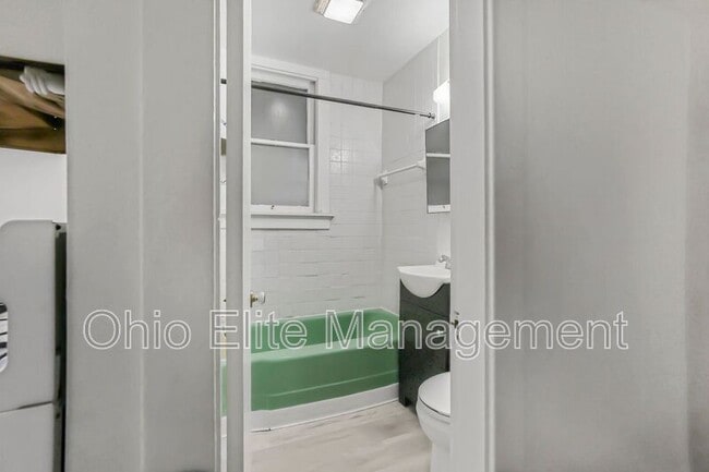 Building Photo - 331 Chittenden Ave