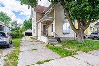 Building Photo - 1017 Nebraska St