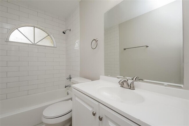 Building Photo - 313 Caen Ct