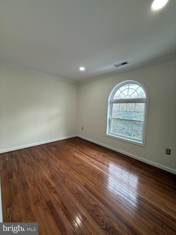 Building Photo - 3003 Preston Ave