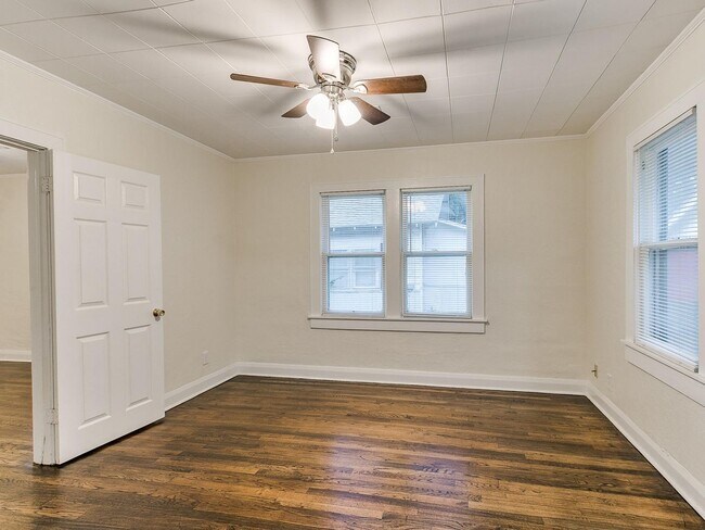 Building Photo - 3 Bedroom 1 Bath home in Shawnee!