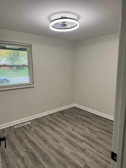 Building Photo - 6210 Alter Rd