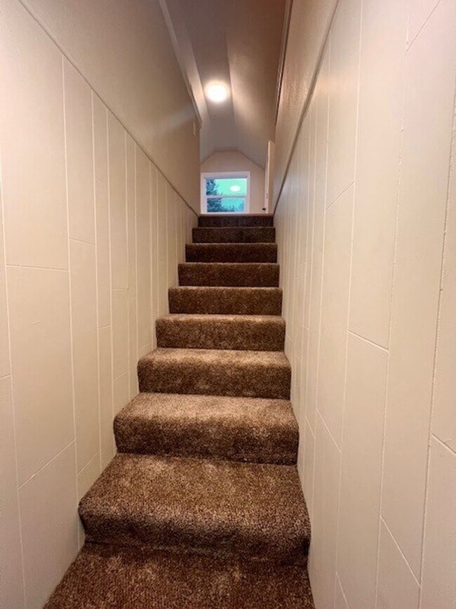 Building Photo - 2167