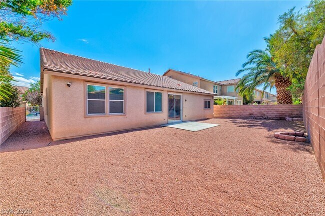 Building Photo - 2116 Mistle Thrush Dr