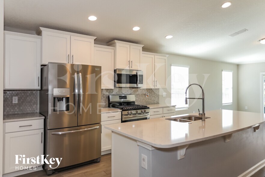 Building Photo - 318 Fox Water Trail