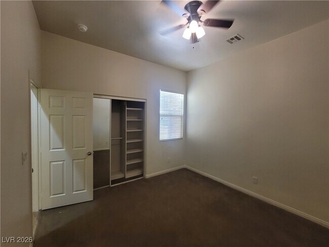 Building Photo - 9338 Wilderness Glen Ave