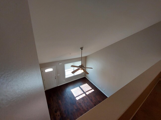 Building Photo - 3013 Joseph Dr
