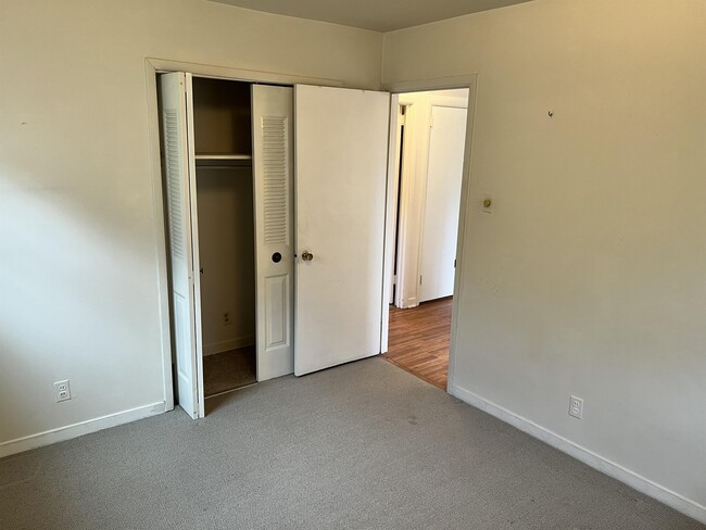 Building Photo - 3122 Commander Dr