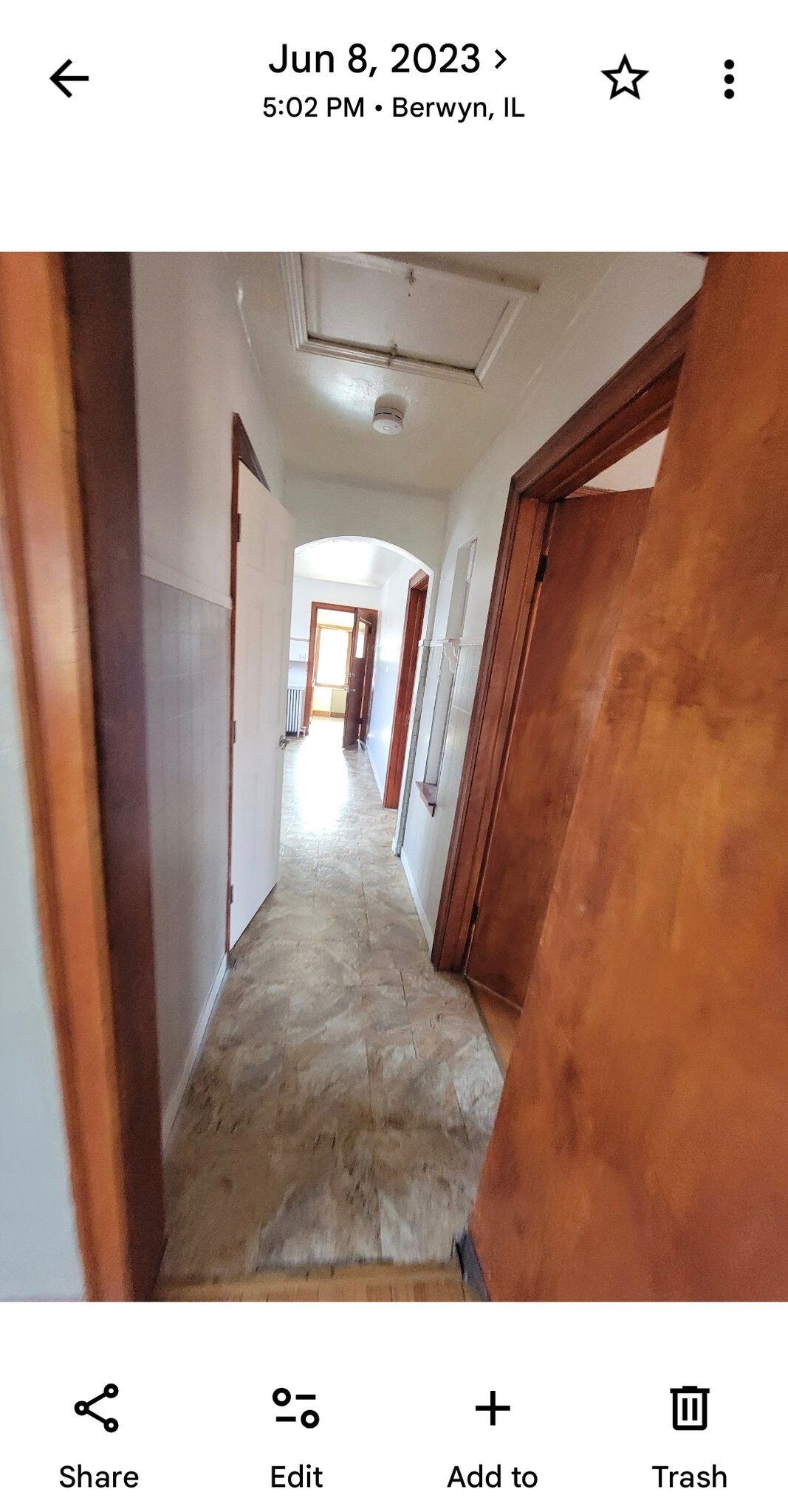 Building Photo - 2536 Ridgeland Ave