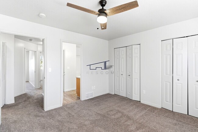 Building Photo - Fantastic West Haven Townhome for Lease!