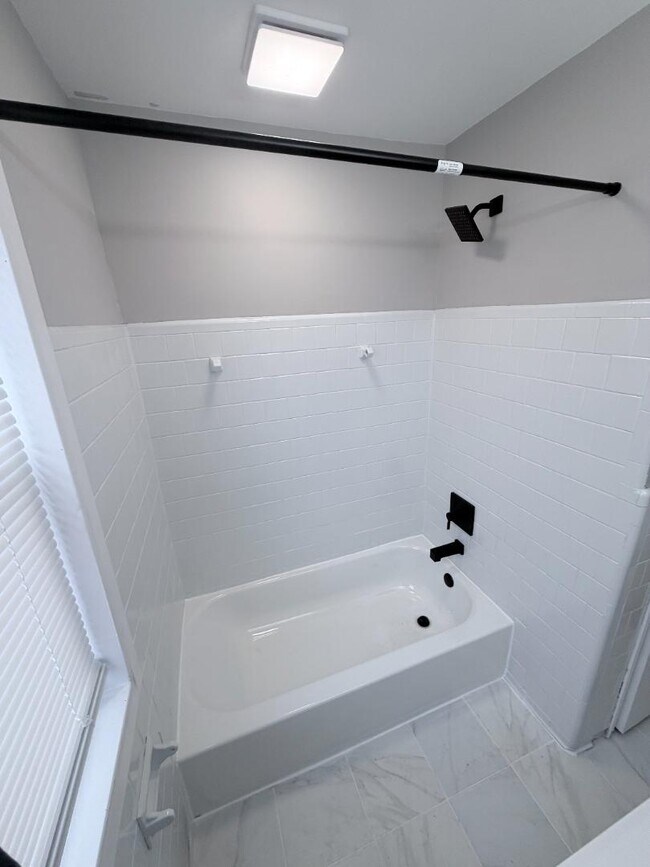 Building Photo - 5425 Whitlock Rd