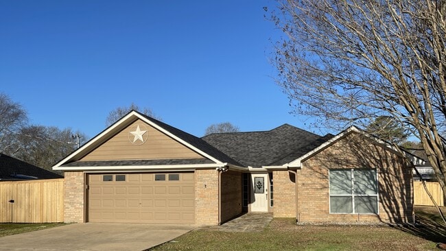 Primary Photo - 157 County Road 3521
