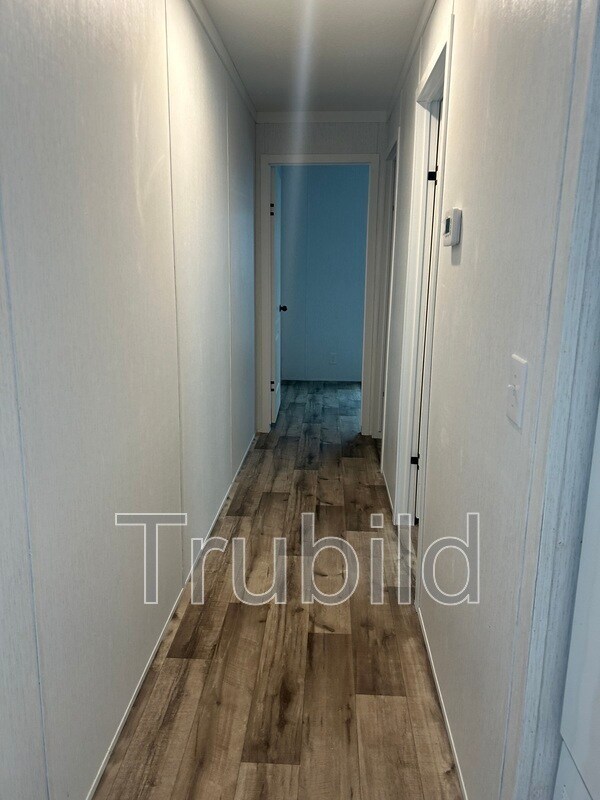 Building Photo - 96 Somerset Dr