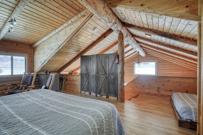 Building Photo - 5406 Henrys Lake Rd