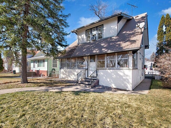 Building Photo - 1267 Hewitt Ave