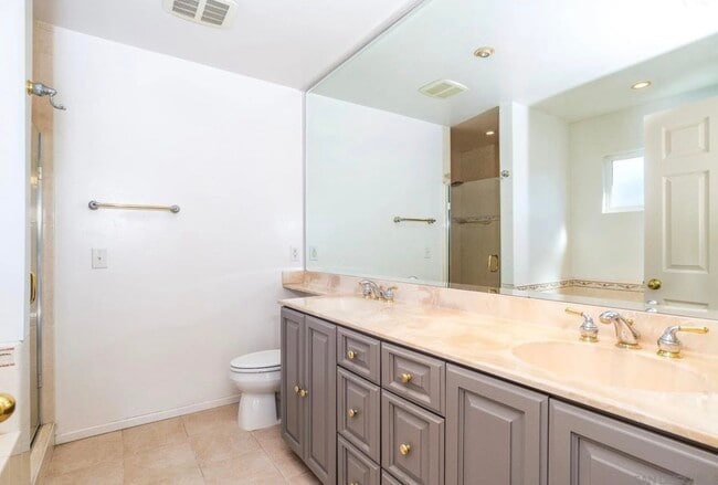 Building Photo - 7595 Saranac Ave