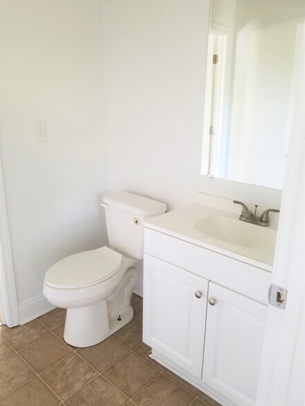 Building Photo - 12 N YMCA ST