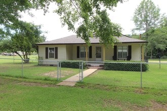 Building Photo - Molino 2/1 Cottage with Hardwood Floors, S...