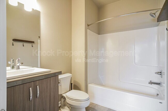 Building Photo - 17346 SW Kite Ln