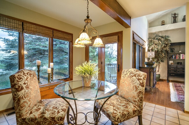 Building Photo - Breathtaking Three Bedroom Townhouse In The Pinery On The Golf Course