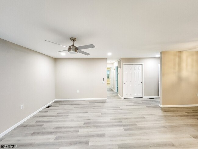 Building Photo - 3C John Adams Ct