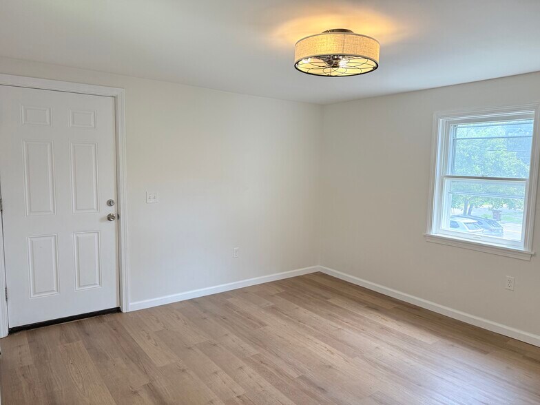 Living Room - 127 Elm St