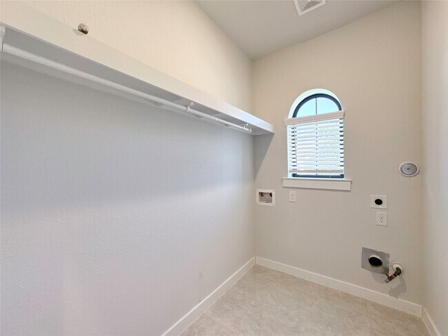 Building Photo - 3205 Cornflower Coast Ct