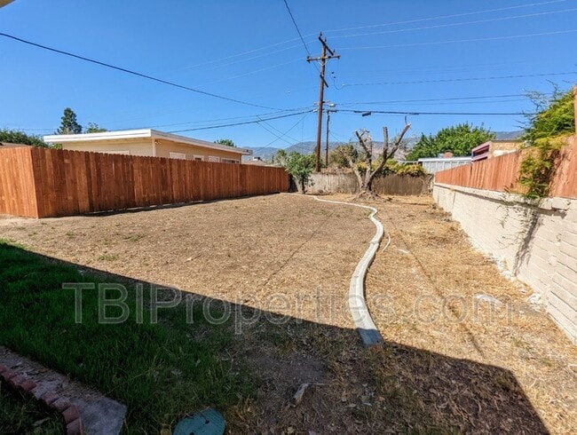 Building Photo - 156 E Marshall Blvd