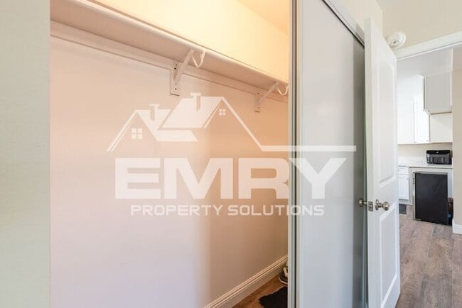 Building Photo - New 3 Bedroom 1 Bathroom House for Rent in Ontario CA 91764