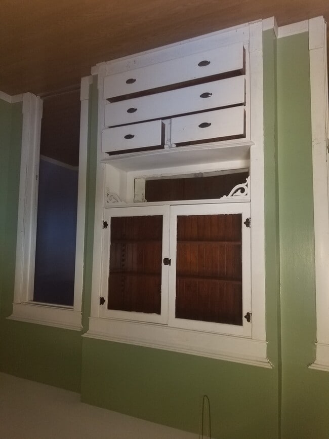 Building Photo - 2453 W 46th Pl