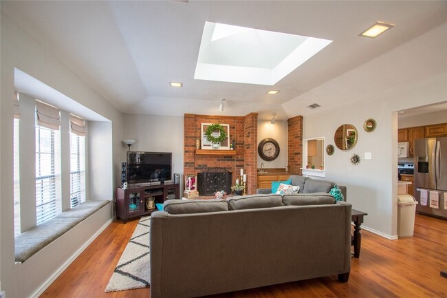 Building Photo - 2611 Brandywyne Dr