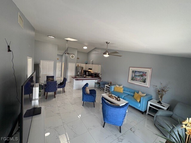 Building Photo - 1939 Santa Barbara Blvd