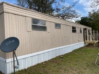 Building Photo - 105 4th Ave
