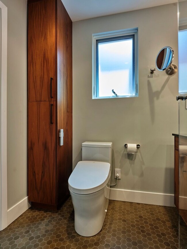 Building Photo - Forest Knolls: Luxuriously Remodeled Single Family Home w/ Expansive Views, Family Room, Office, ...