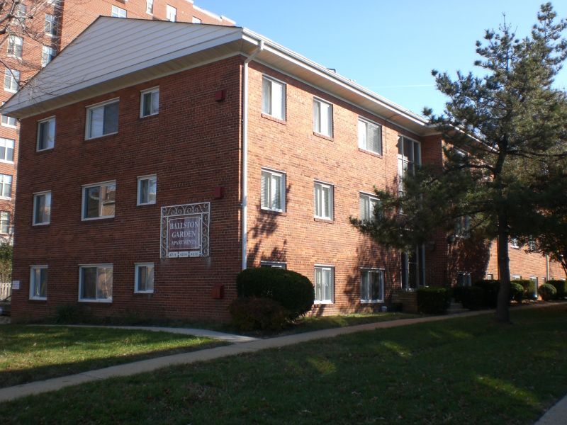 Building Photo - 4316 N Carlin Springs Rd