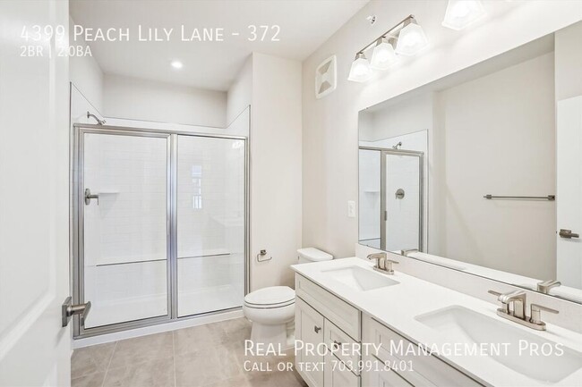 Building Photo - 4399 Peach Lily Ln