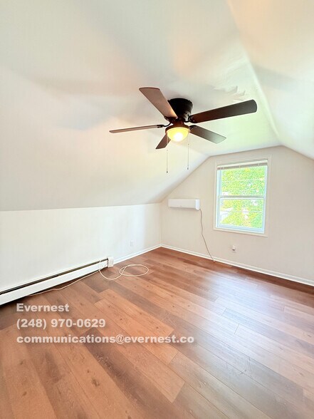 Building Photo - 1073 Champaign Rd