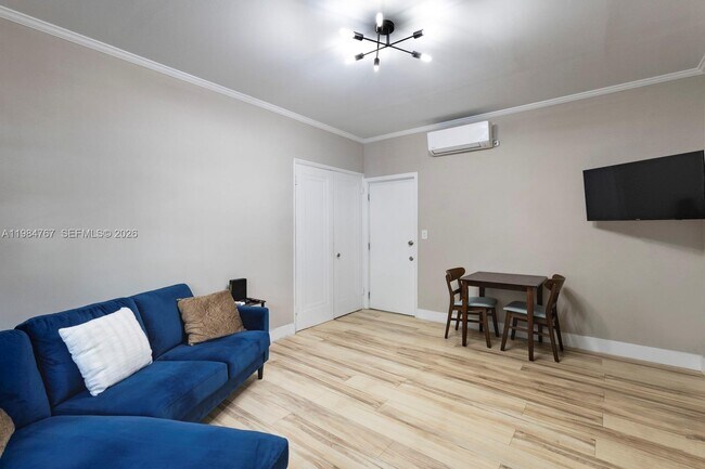 Building Photo - 260 Euclid Ave