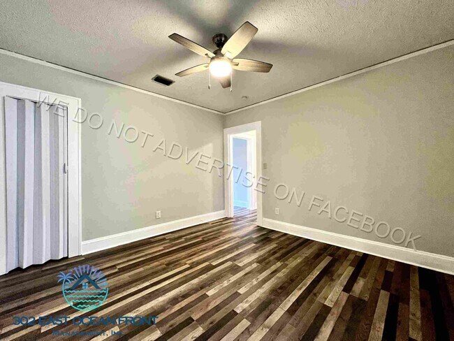 Building Photo - Beautiful 3 bedroom / 2 bathroom home now available in Brentwood!