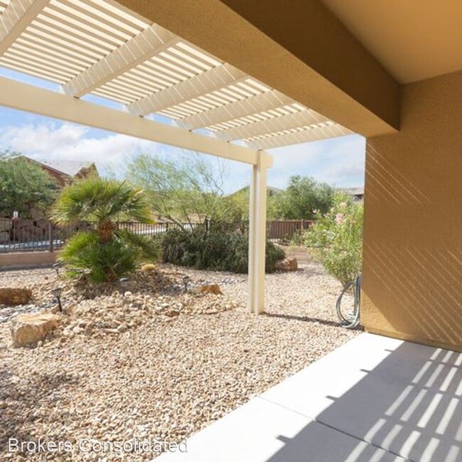 Building Photo - 2 br, 2 bath House - 1332 Beehive Lane