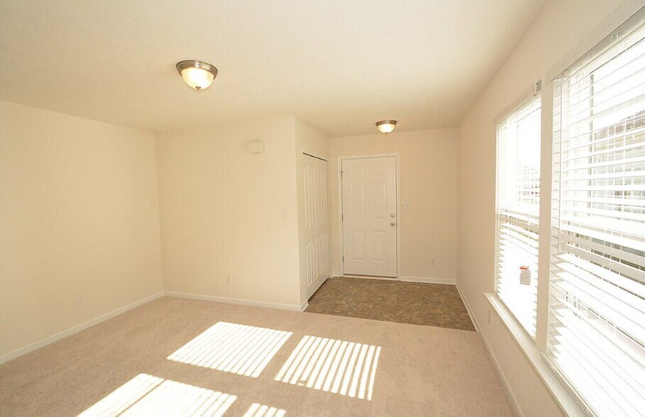 Building Photo - 8341 Sansa St