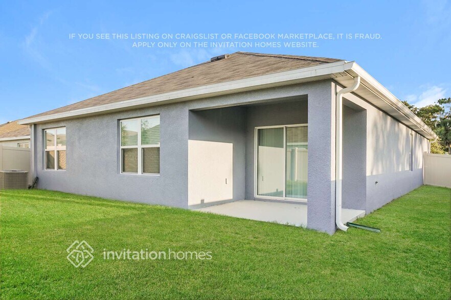 Building Photo - 8005 Majestic Palms Ct