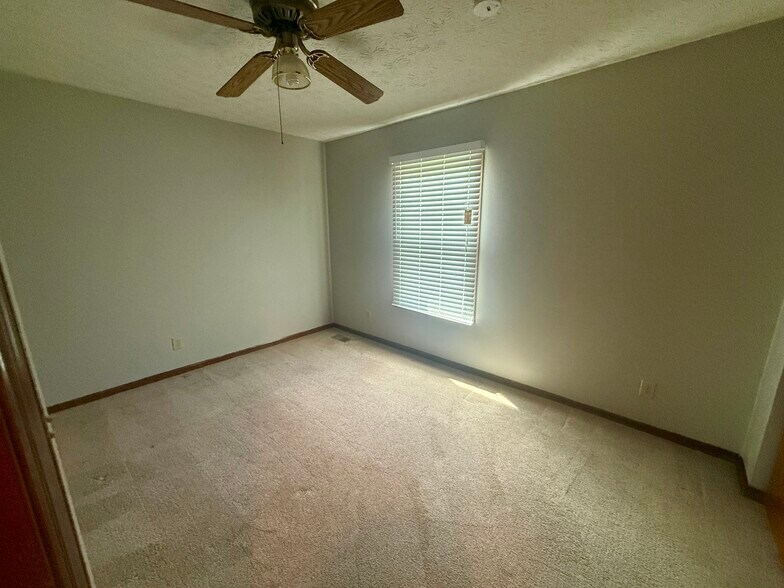 Building Photo - 7451 Mapleleaf Ct