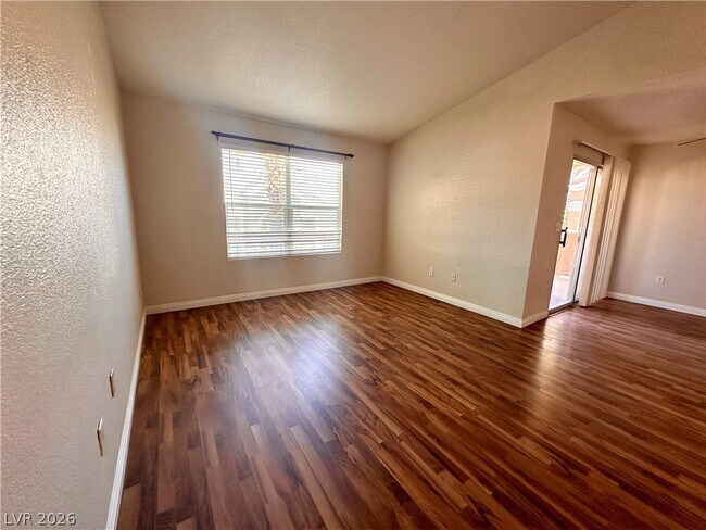 Building Photo - 8101 W Flamingo Rd