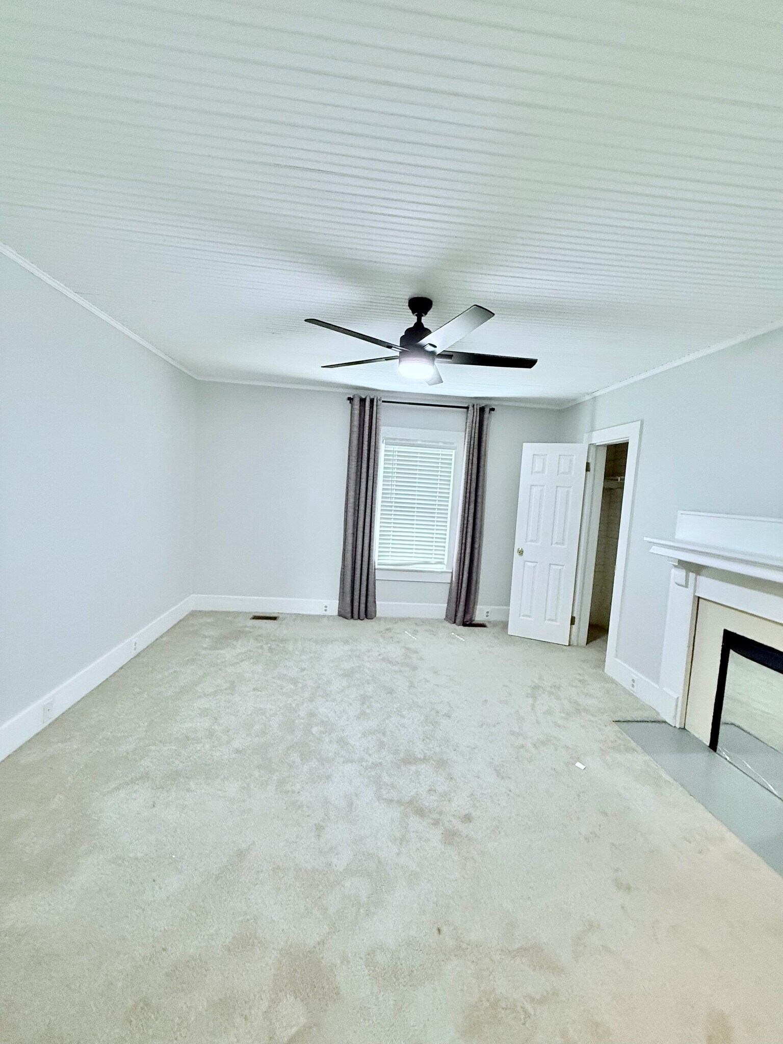 Bedroom 2 - 305 W Kivett St