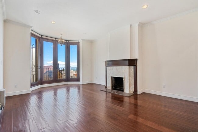 Building Photo - 1127 Filbert St