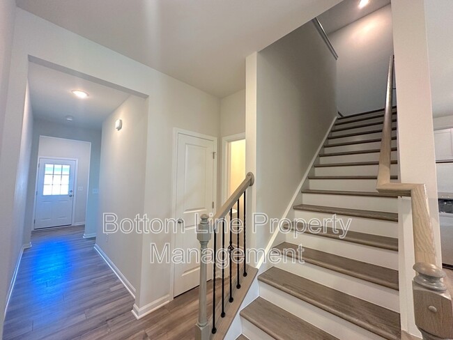 Building Photo - 4475 Potters Wheel Dr