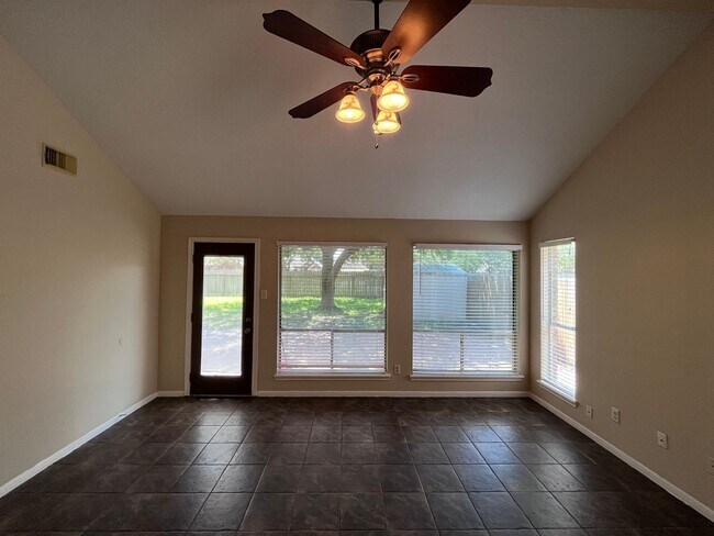 Building Photo - 12827 Fox Arrow Ln