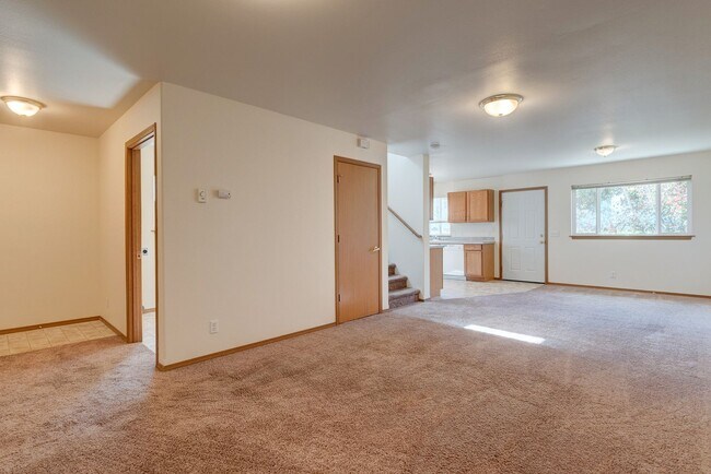 Building Photo - 1245-1431 NW Falls Creek Lp
