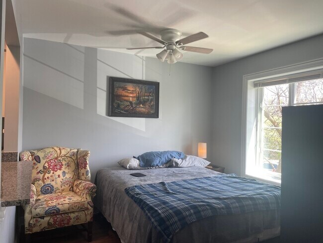 Building Photo - 1455 Shermer Rd